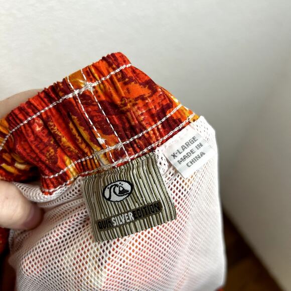 Quiksilver Silver Edition Swim Trunks Mens Size XL Orange Hibiscus Floral - Picture 2 of 5